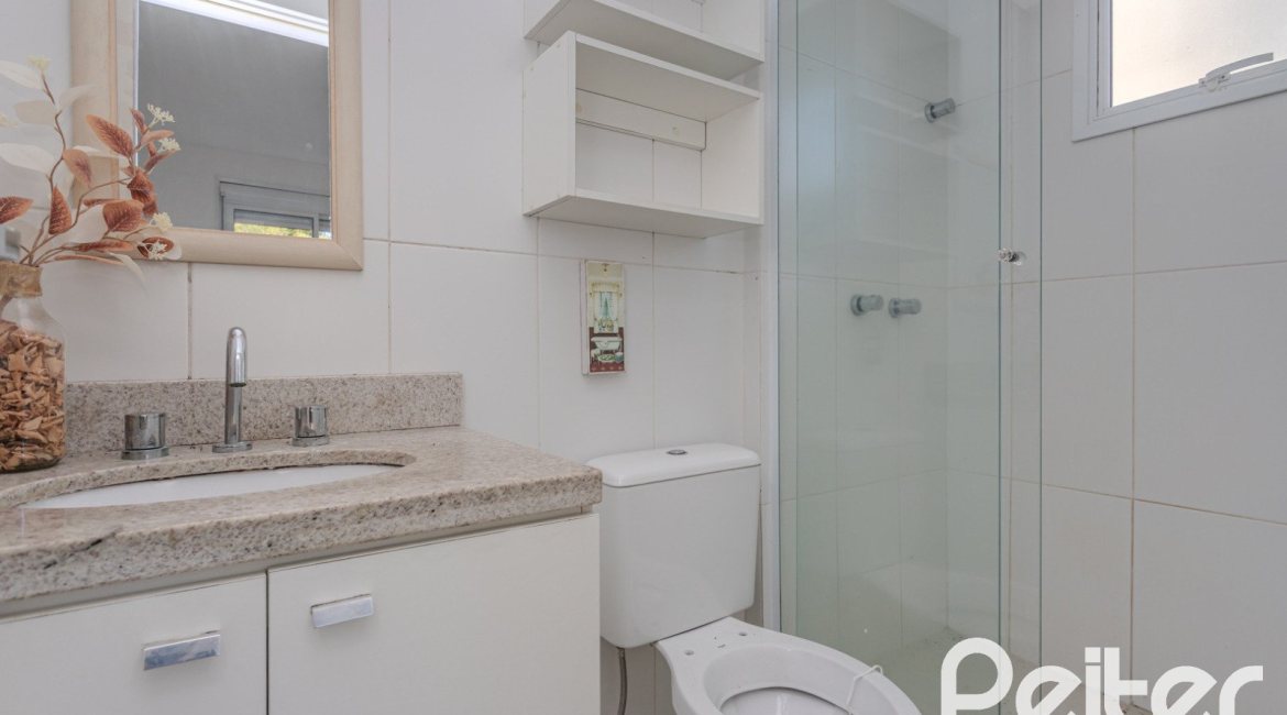 Apartamento à venda com 57m², 2 dormitórios, 1 suíte, 1 vaga, no bairro Vila Nova em PORTO ALEGRE