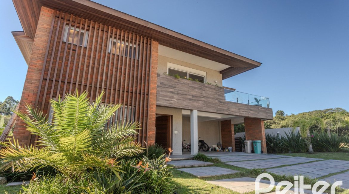Casa em Condomínio à venda com 340m², 3 dormitórios, 3 suítes, 4 vagas, no bairro Alphaville em PORTO ALEGRE