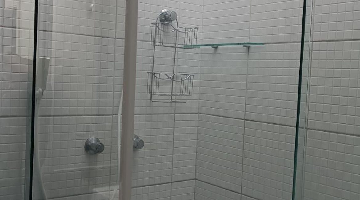 Casa à venda com 139m², 3 dormitórios, 1 suíte, 1 vaga, no bairro Hípica em Porto Alegre