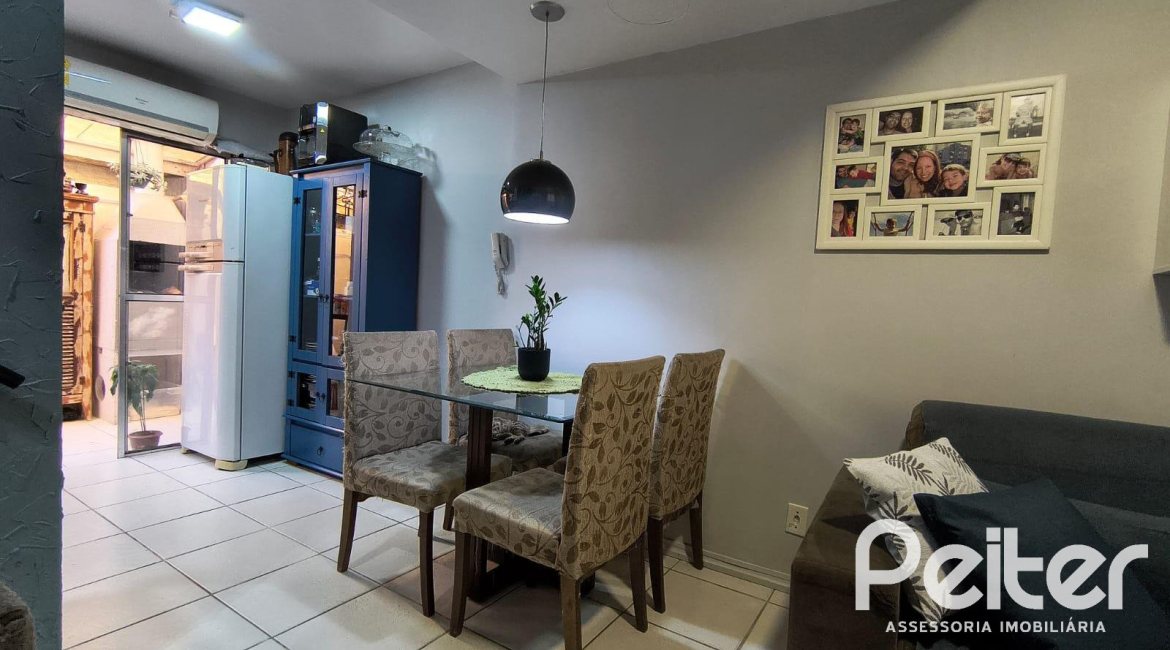 Casa em Condomínio à venda com 89m², 3 dormitórios, 2 vagas, no bairro Santa Tereza em Porto Alegre