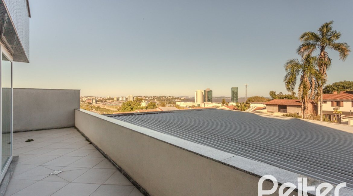 Apartamento à venda com 161m², 3 dormitórios, 3 suítes, 3 vagas, no bairro Cristal em Porto Alegre