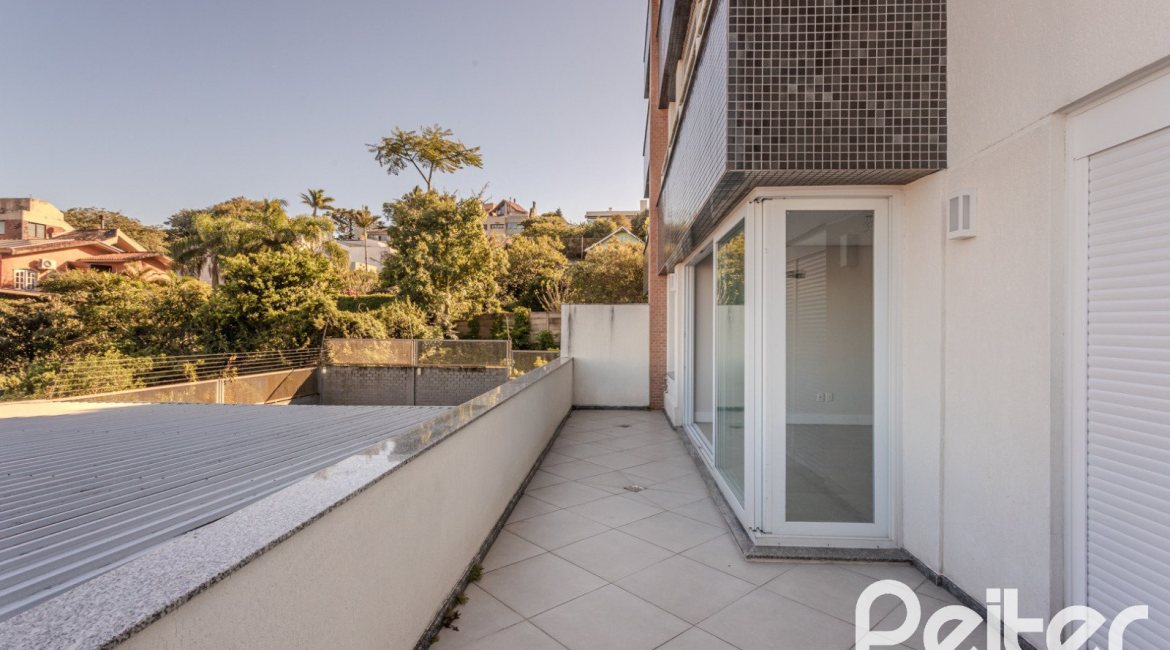 Apartamento à venda com 161m², 3 dormitórios, 3 suítes, 3 vagas, no bairro Cristal em Porto Alegre