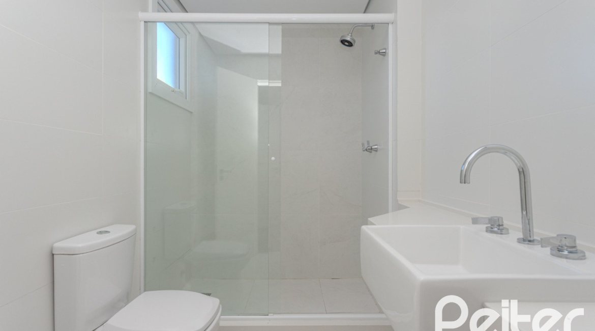 Apartamento à venda com 161m², 3 dormitórios, 3 suítes, 3 vagas, no bairro Cristal em Porto Alegre