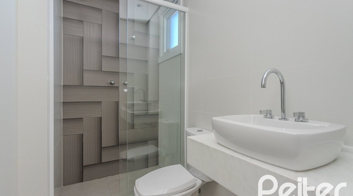 Apartamento à venda com 161m², 3 dormitórios, 3 suítes, 3 vagas, no bairro Cristal em Porto Alegre