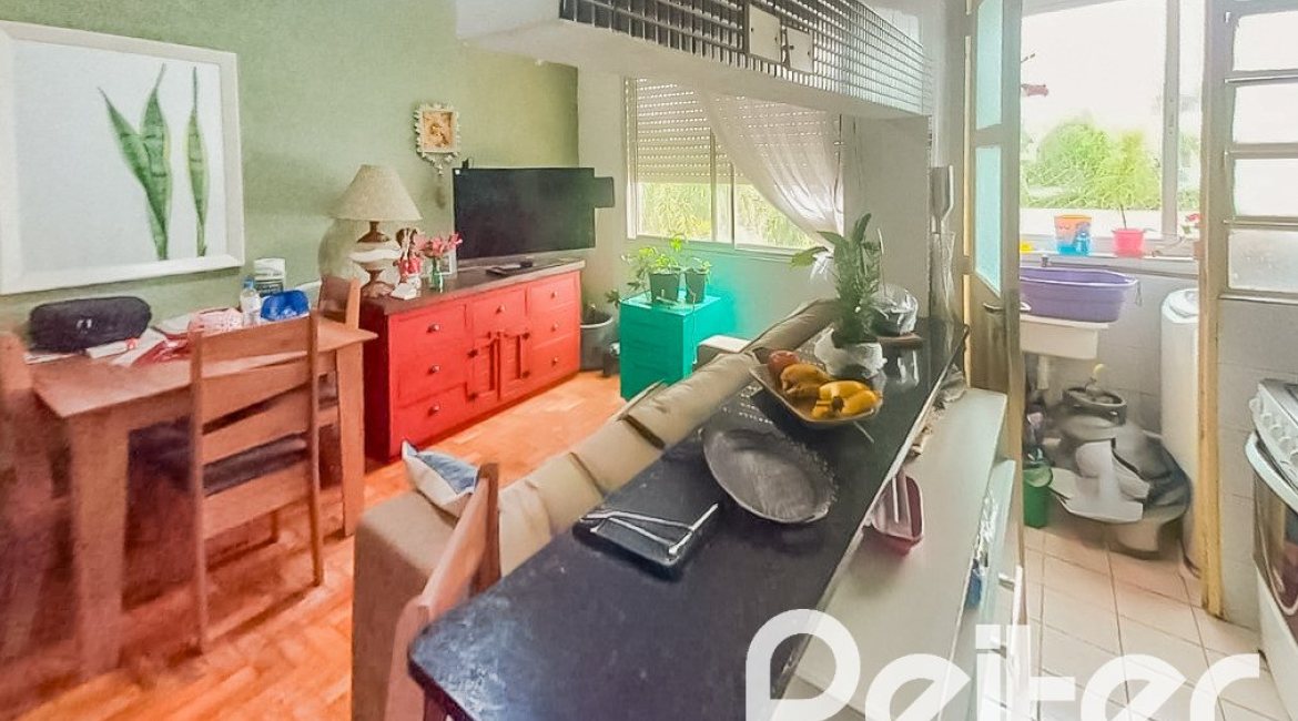 Apartamento à venda com 55m², 2 dormitórios, no bairro Tristeza em Porto Alegre