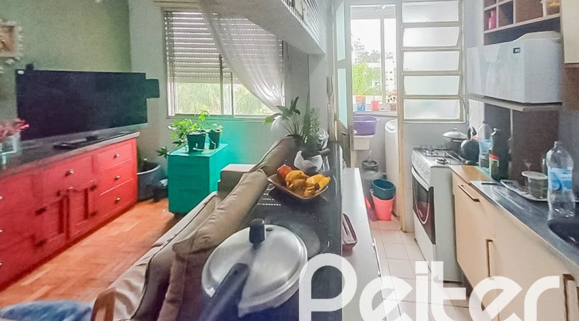 Apartamento à venda com 55m², 2 dormitórios, no bairro Tristeza em Porto Alegre