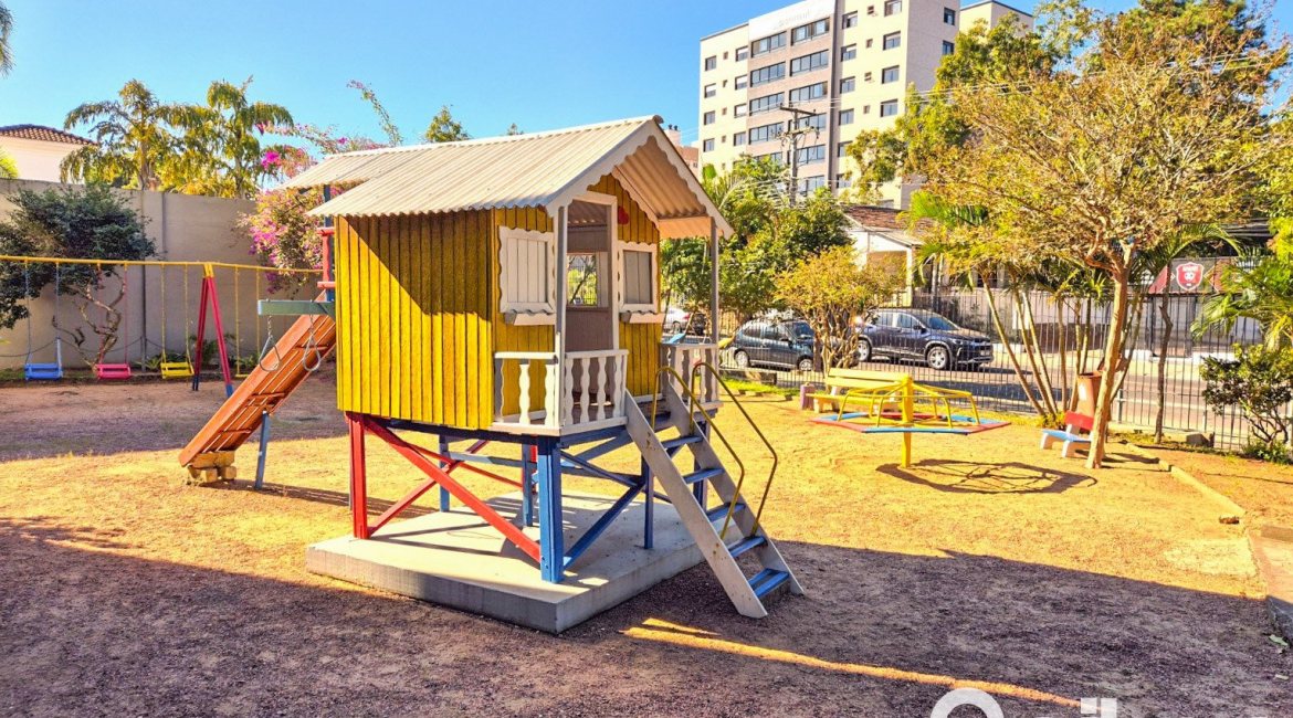 Apartamento à venda com 55m², 2 dormitórios, no bairro Tristeza em Porto Alegre