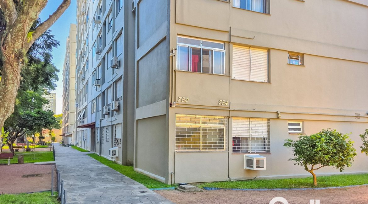 Apartamento à venda com 55m², 2 dormitórios, no bairro Tristeza em Porto Alegre