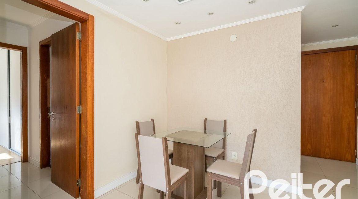 Apartamento à venda com 55m², 2 dormitórios, 1 vaga, no bairro Sarandi em Porto Alegre