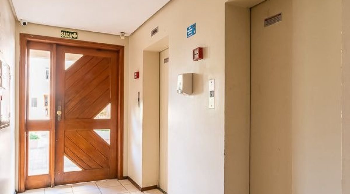 Apartamento à venda com 55m², 2 dormitórios, 1 vaga, no bairro Sarandi em Porto Alegre