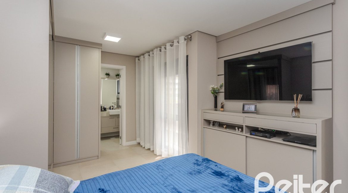 Apartamento à venda com 108m², 3 dormitórios, 1 suíte, 1 vaga, no bairro Tristeza em Porto Alegre