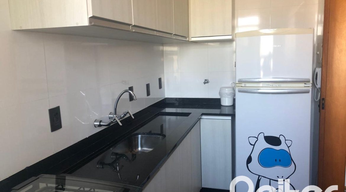 Apartamento à venda com 41m², 1 dormitório, 1 vaga, no bairro Tristeza em Porto Alegre