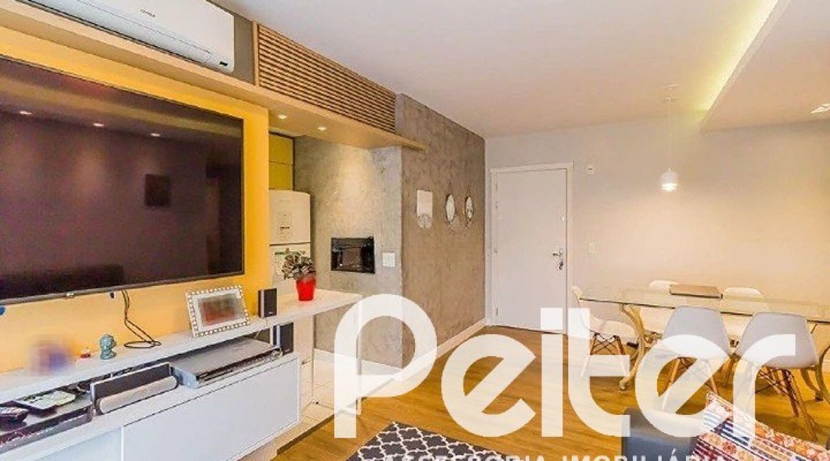Apartamento à venda com 69m², 2 dormitórios, 1 suíte, 1 vaga, no bairro Tristeza em PORTO ALEGRE