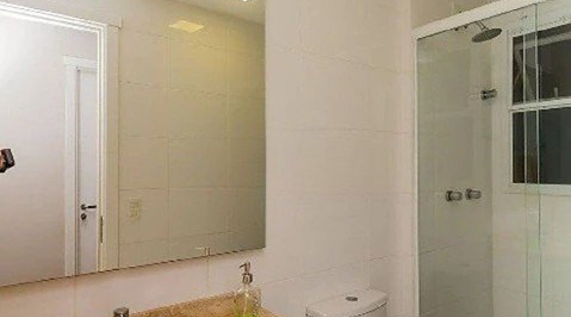 Apartamento à venda com 69m², 2 dormitórios, 1 suíte, 1 vaga, no bairro Tristeza em PORTO ALEGRE