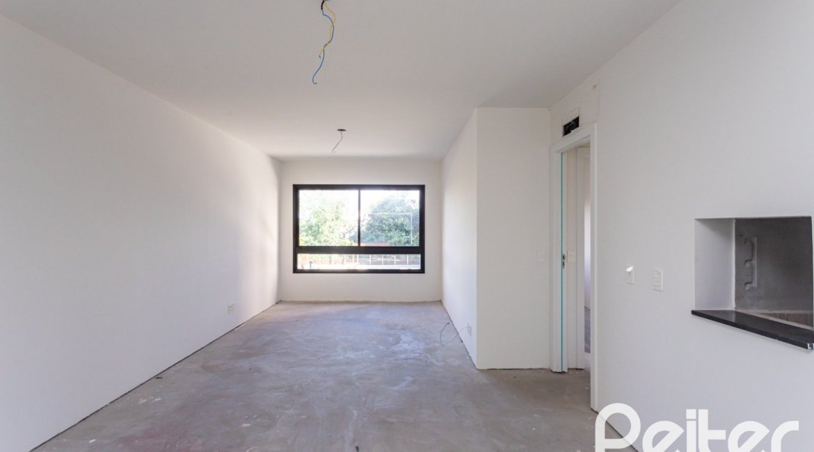 Apartamento à venda com 70m², 2 dormitórios, 1 suíte, 2 vagas, no bairro Tristeza em Porto Alegre