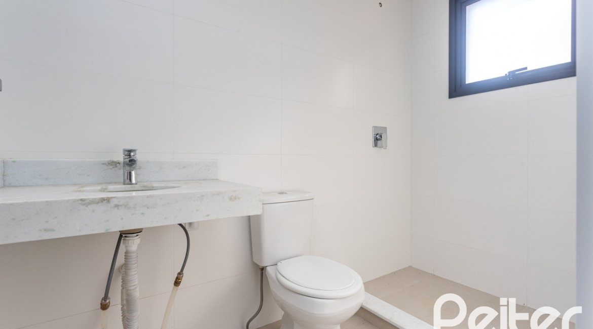Apartamento à venda com 70m², 2 dormitórios, 1 suíte, 2 vagas, no bairro Tristeza em Porto Alegre