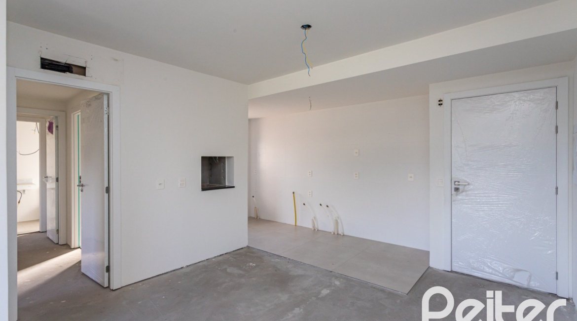 Apartamento à venda com 70m², 2 dormitórios, 1 suíte, 2 vagas, no bairro Tristeza em Porto Alegre