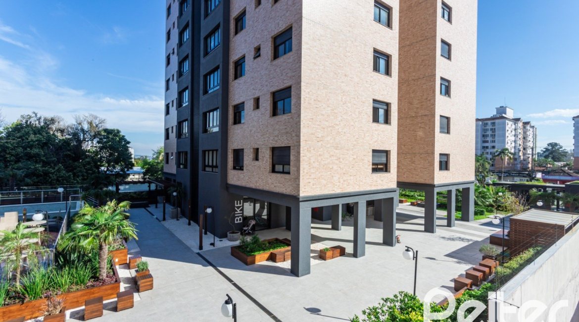 Apartamento à venda com 70m², 2 dormitórios, 1 suíte, 2 vagas, no bairro Tristeza em Porto Alegre