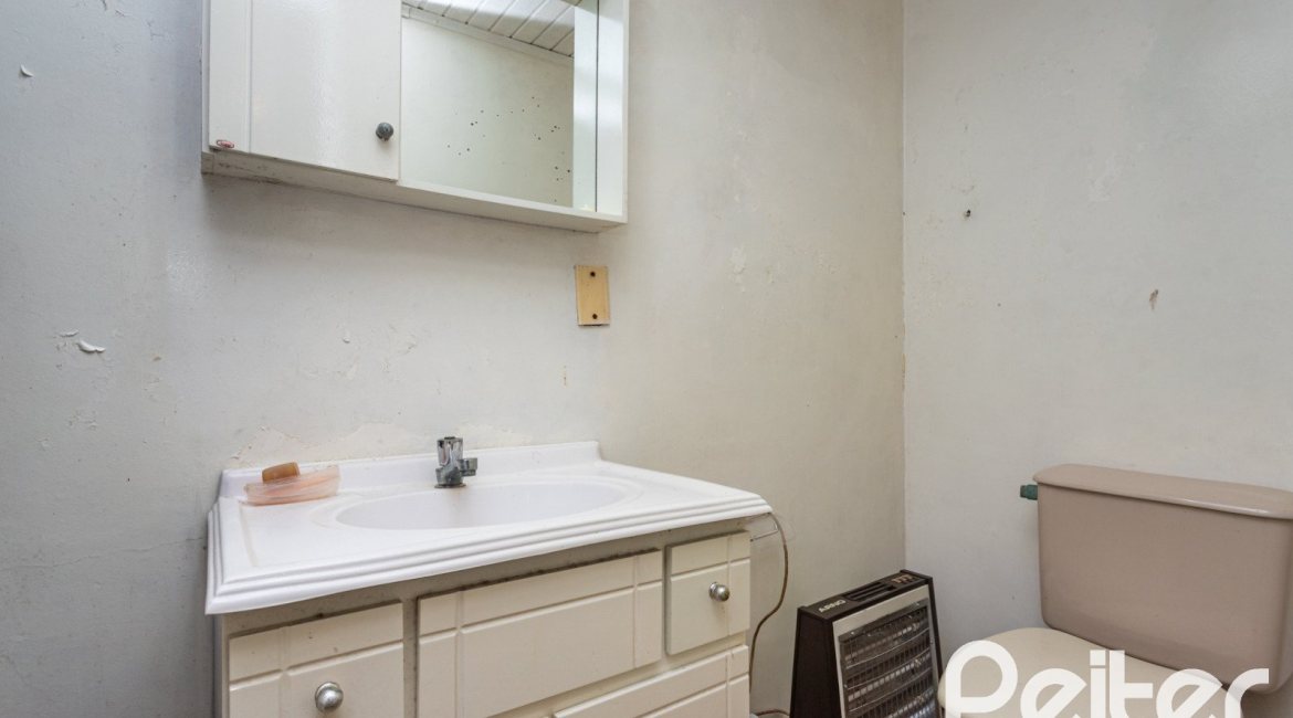 Casa em Condomínio à venda com 363m², 3 dormitórios, 2 suítes, 4 vagas, no bairro Cavalhada em PORTO ALEGRE