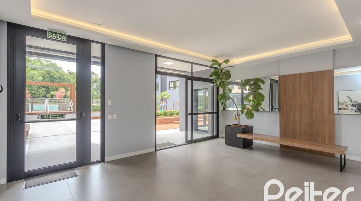 Apartamento à venda com 103m², 3 dormitórios, 3 suítes, 2 vagas, no bairro Tristeza em Porto Alegre