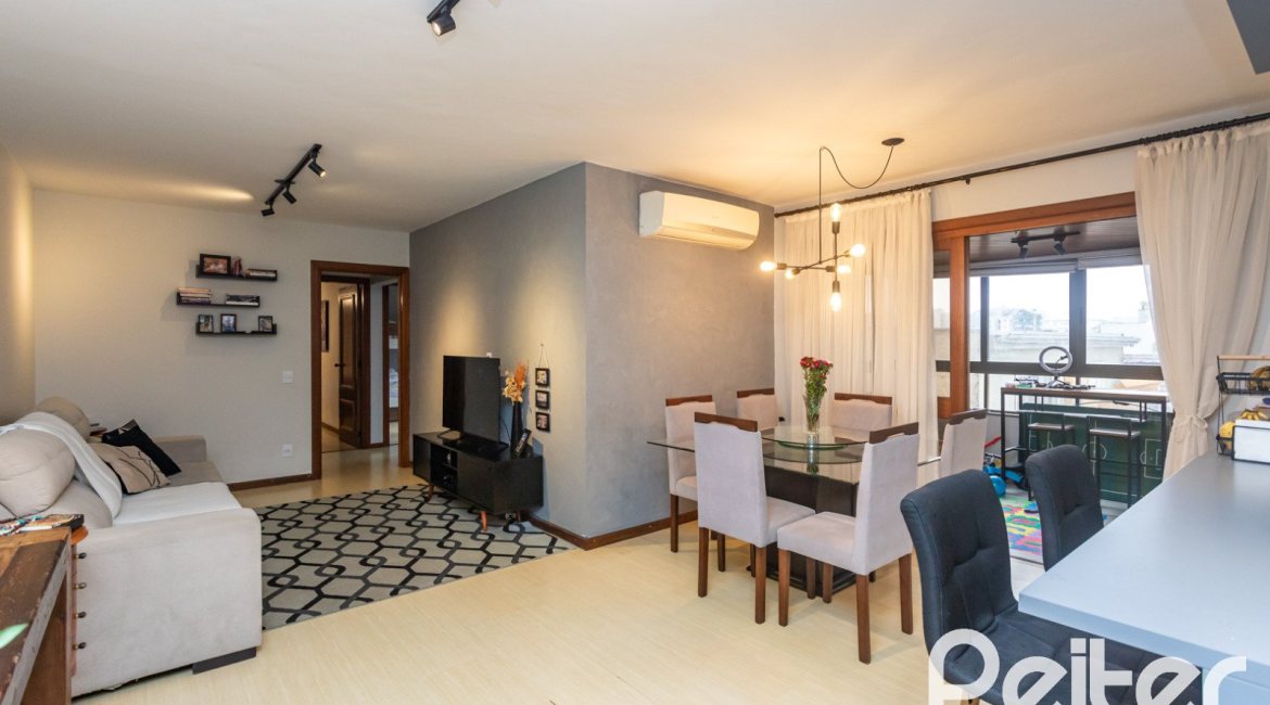 Apartamento à venda com 121m², 3 dormitórios, 1 suíte, 2 vagas, no bairro Tristeza em PORTO ALEGRE
