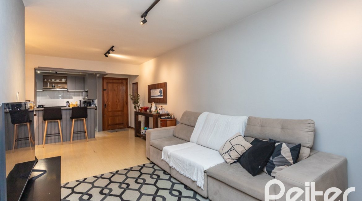 Apartamento à venda com 121m², 3 dormitórios, 1 suíte, 2 vagas, no bairro Tristeza em PORTO ALEGRE