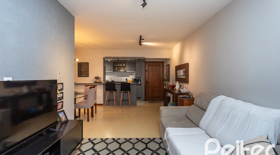 Apartamento à venda com 121m², 3 dormitórios, 1 suíte, 2 vagas, no bairro Tristeza em PORTO ALEGRE