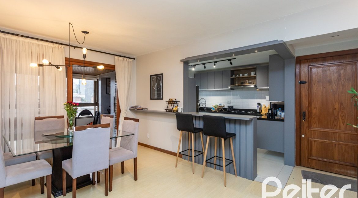 Apartamento à venda com 121m², 3 dormitórios, 1 suíte, 2 vagas, no bairro Tristeza em PORTO ALEGRE