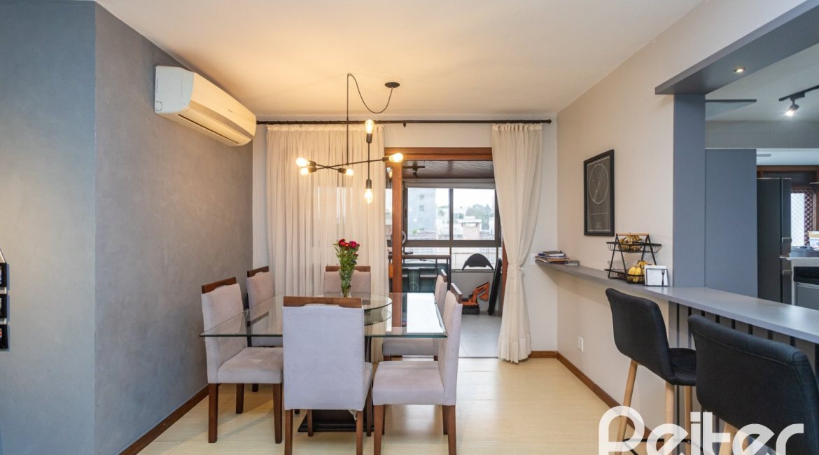 Apartamento à venda com 121m², 3 dormitórios, 1 suíte, 2 vagas, no bairro Tristeza em PORTO ALEGRE
