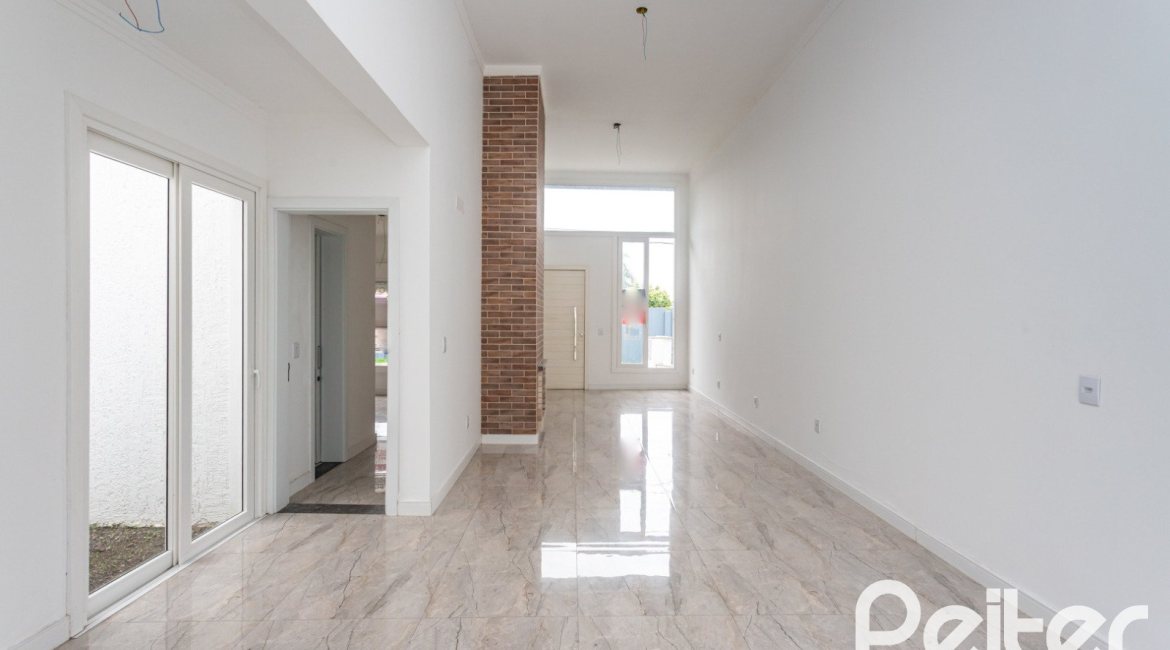 Casa em Condomínio à venda com 90m², 3 dormitórios, 1 suíte, 2 vagas, no bairro Aberta dos Morros em Porto Alegre