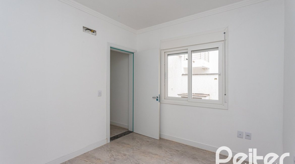 Casa em Condomínio à venda com 90m², 3 dormitórios, 1 suíte, 2 vagas, no bairro Aberta dos Morros em Porto Alegre