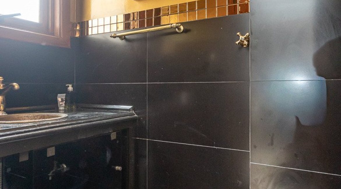 Apartamento à venda com 129m², 4 dormitórios, 1 suíte, 2 vagas, no bairro Ipanema em Porto Alegre