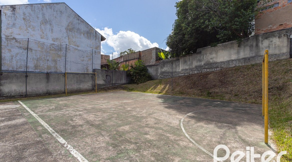 Apartamento à venda com 72m², 2 dormitórios, 1 suíte, 1 vaga, no bairro Cristal em Porto Alegre