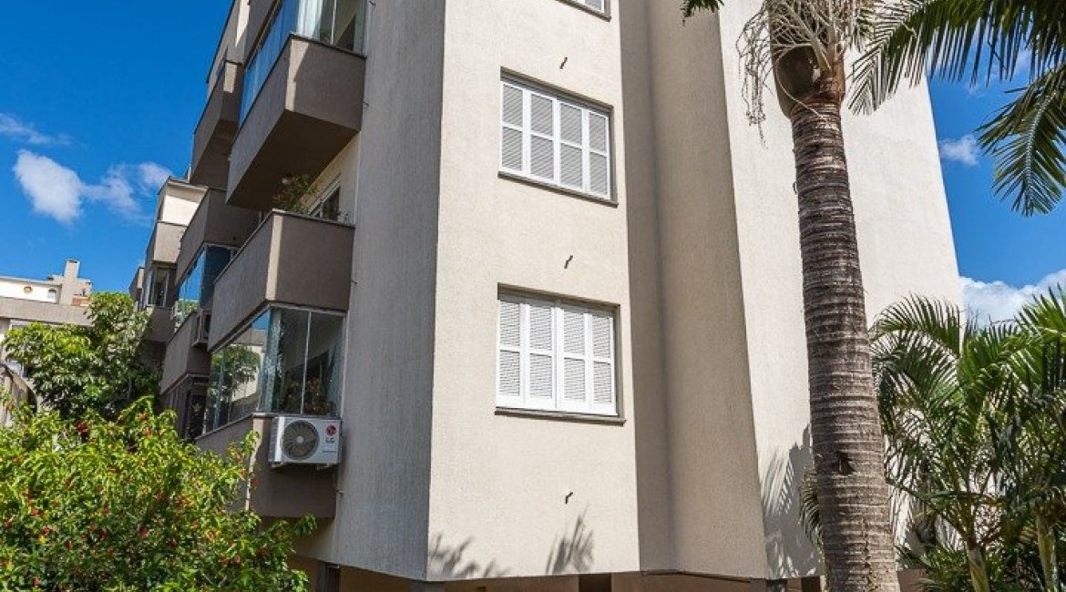 Apartamento à venda com 72m², 2 dormitórios, 1 suíte, 1 vaga, no bairro Cristal em Porto Alegre