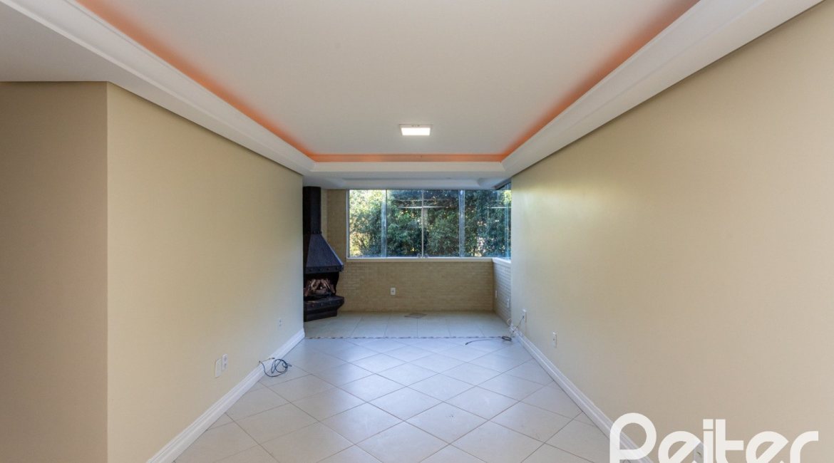 Apartamento à venda com 72m², 2 dormitórios, 1 suíte, 1 vaga, no bairro Cristal em Porto Alegre