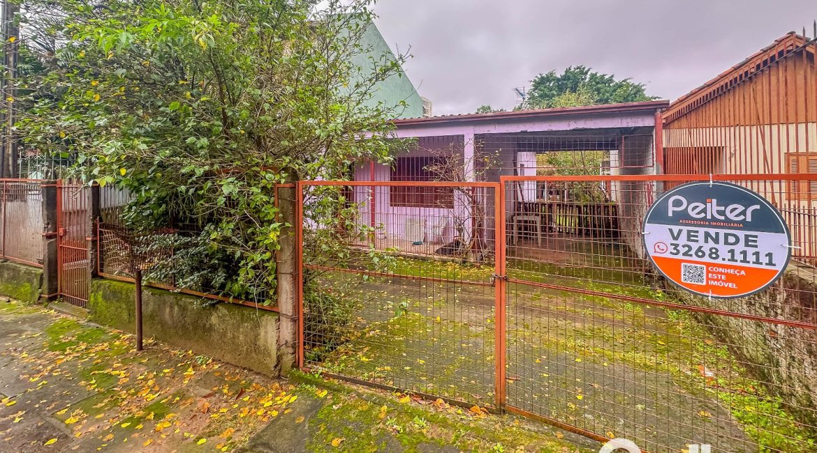 Terreno à venda com 357m², no bairro Tristeza em Porto Alegre