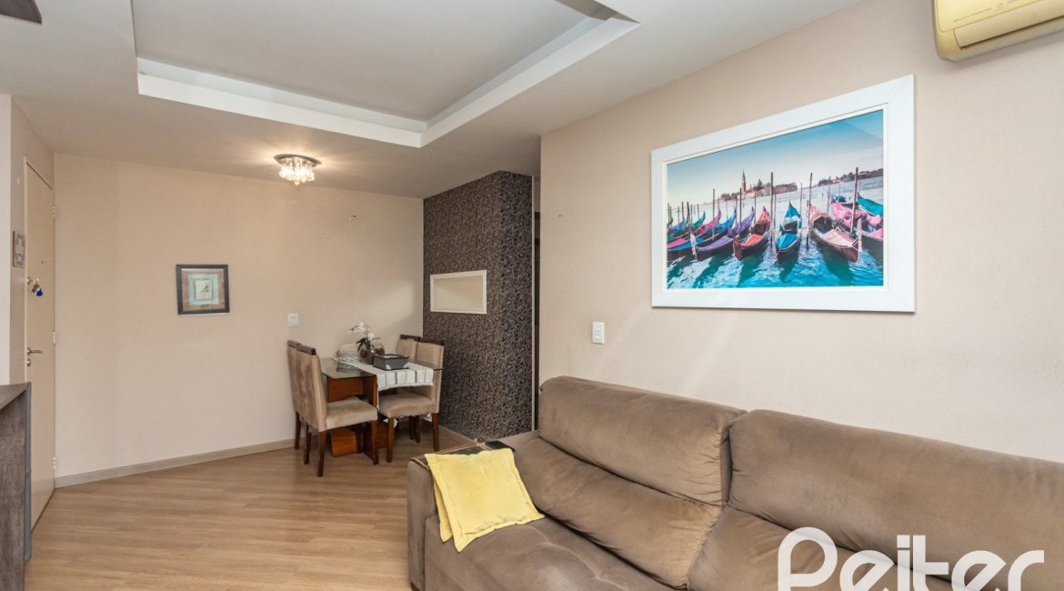Apartamento à venda com 67m², 3 dormitórios, 1 suíte, 2 vagas, no bairro Tristeza em PORTO ALEGRE