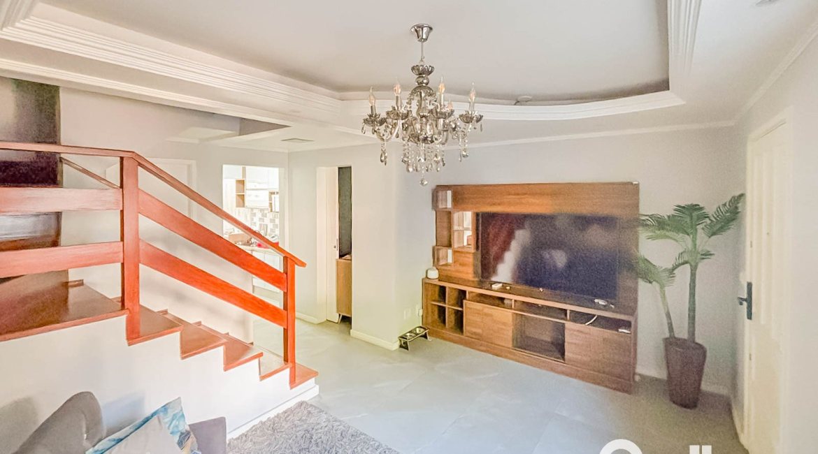 Casa em Condomínio à venda com 117m², 3 dormitórios, 1 suíte, 2 vagas, no bairro Vila Nova em PORTO ALEGRE