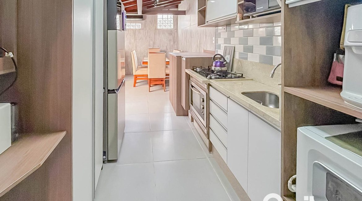 Casa em Condomínio à venda com 117m², 3 dormitórios, 1 suíte, 2 vagas, no bairro Vila Nova em PORTO ALEGRE