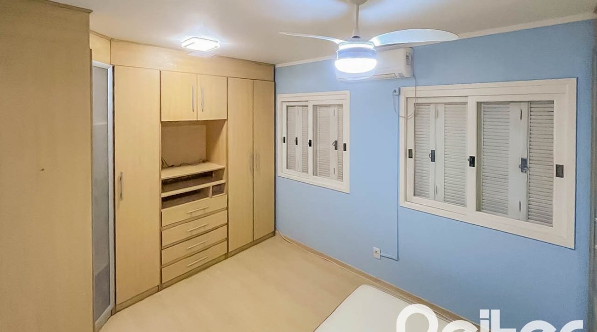 Casa em Condomínio à venda com 117m², 3 dormitórios, 1 suíte, 2 vagas, no bairro Vila Nova em PORTO ALEGRE