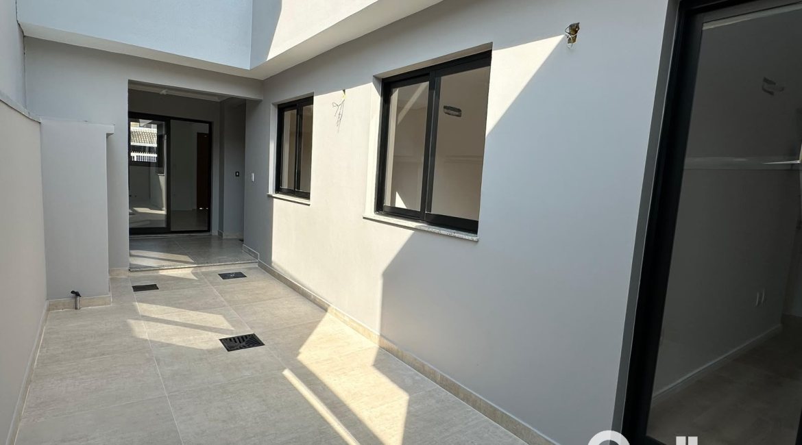 Casa em Condomínio à venda com 95m², 3 dormitórios, 1 suíte, 1 vaga, no bairro Hípica em Porto Alegre