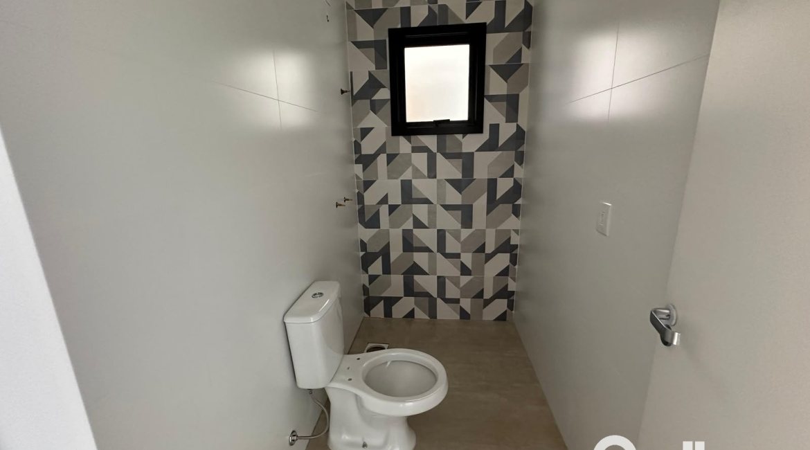 Casa em Condomínio à venda com 95m², 3 dormitórios, 1 suíte, 1 vaga, no bairro Hípica em Porto Alegre