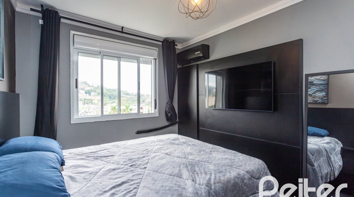 Apartamento à venda com 65m², 2 dormitórios, 1 suíte, 1 vaga, no bairro Cristal em PORTO ALEGRE