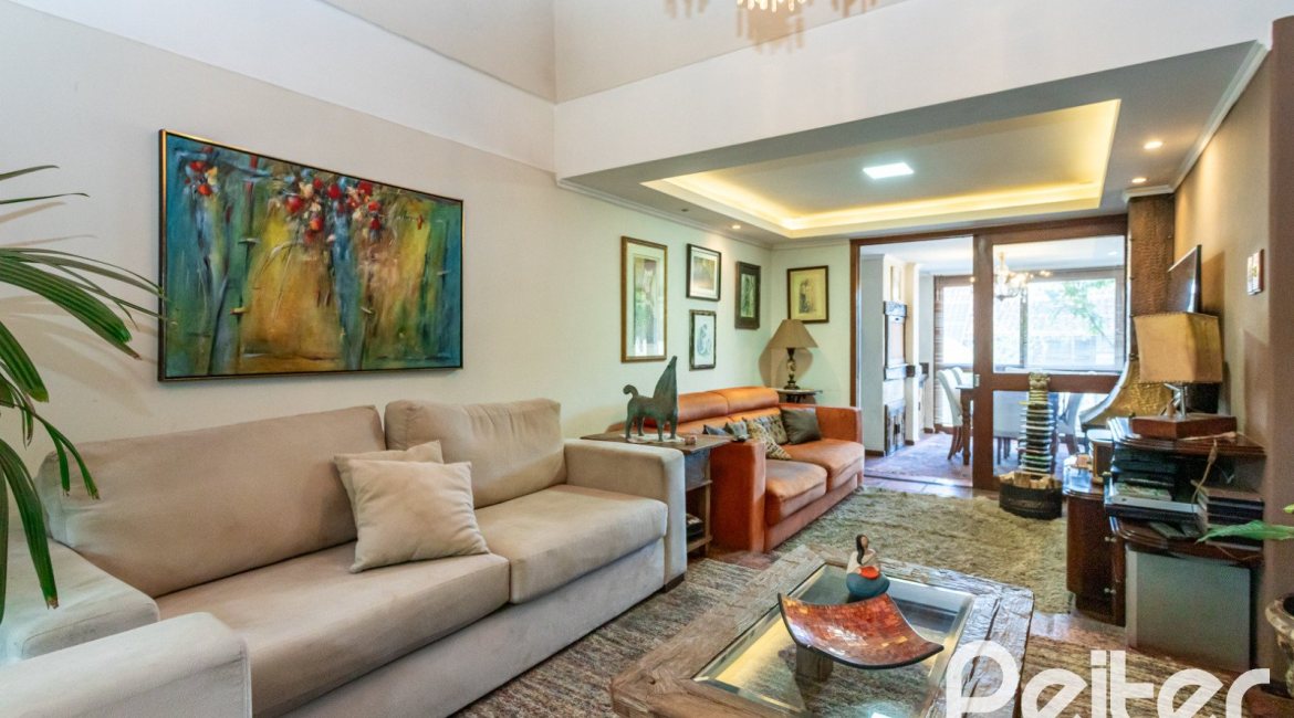 Casa em Condomínio à venda com 250m², 3 dormitórios, 1 suíte, 2 vagas, no bairro Ipanema em Porto Alegre