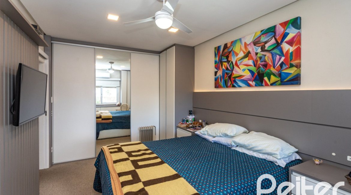 Casa em Condomínio à venda com 250m², 3 dormitórios, 1 suíte, 2 vagas, no bairro Ipanema em Porto Alegre