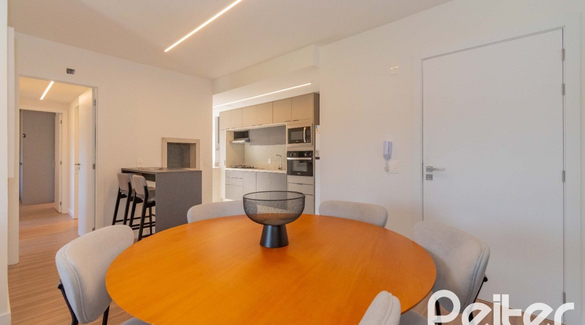 Apartamento à venda com 82m², 3 dormitórios, 1 suíte, 2 vagas, no bairro Tristeza em Porto Alegre