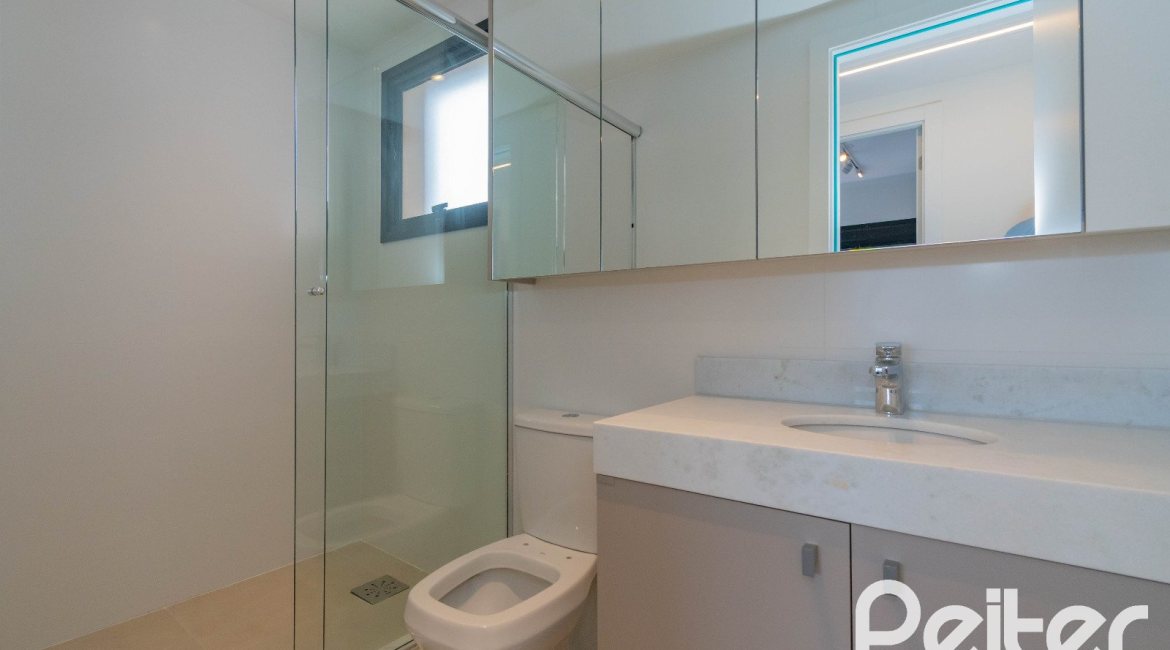 Apartamento à venda com 82m², 3 dormitórios, 1 suíte, 2 vagas, no bairro Tristeza em Porto Alegre