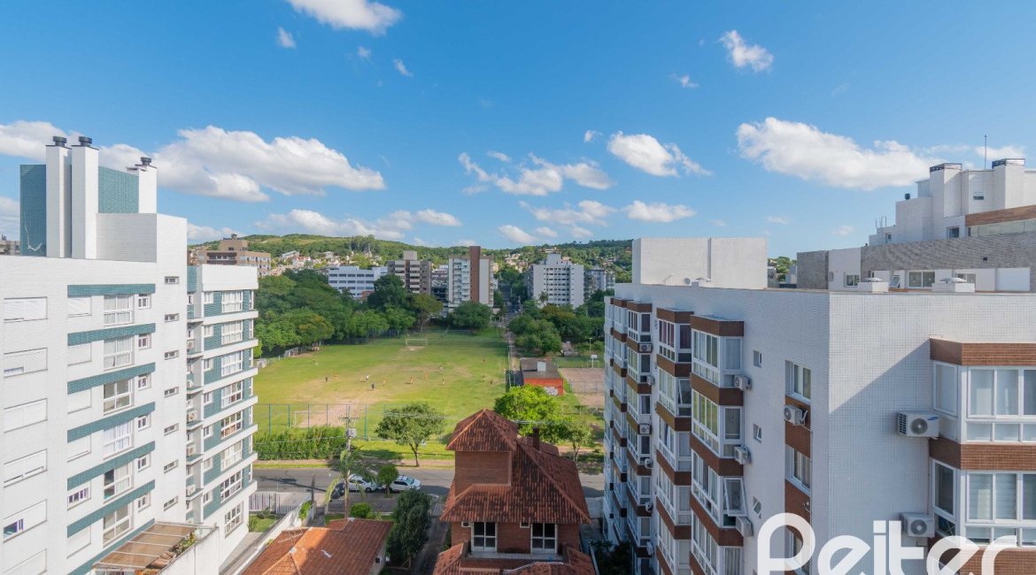 Apartamento à venda com 82m², 3 dormitórios, 1 suíte, 2 vagas, no bairro Tristeza em Porto Alegre