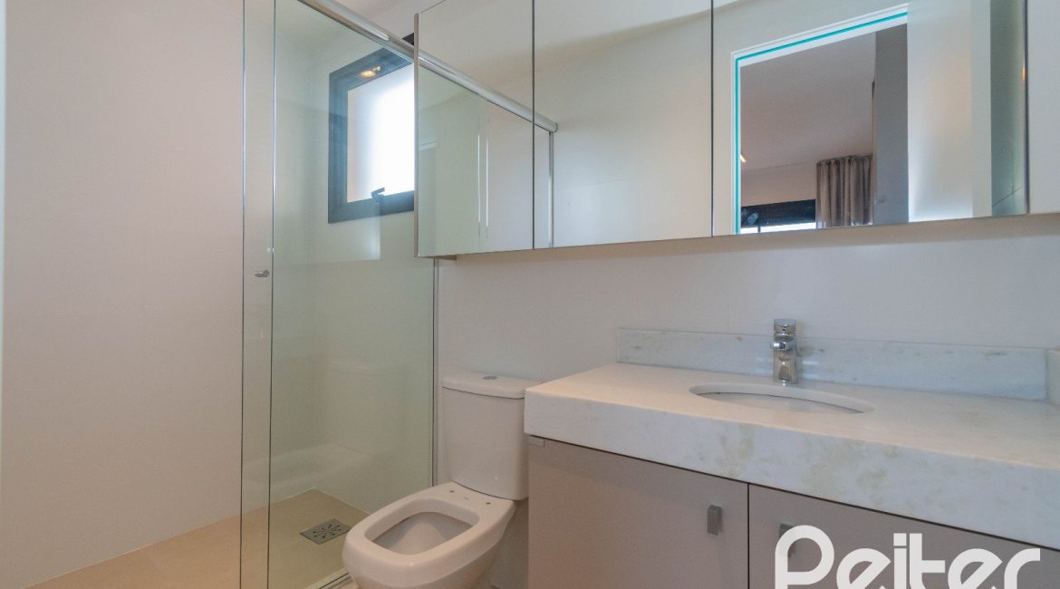 Apartamento à venda com 82m², 3 dormitórios, 1 suíte, 2 vagas, no bairro Tristeza em Porto Alegre