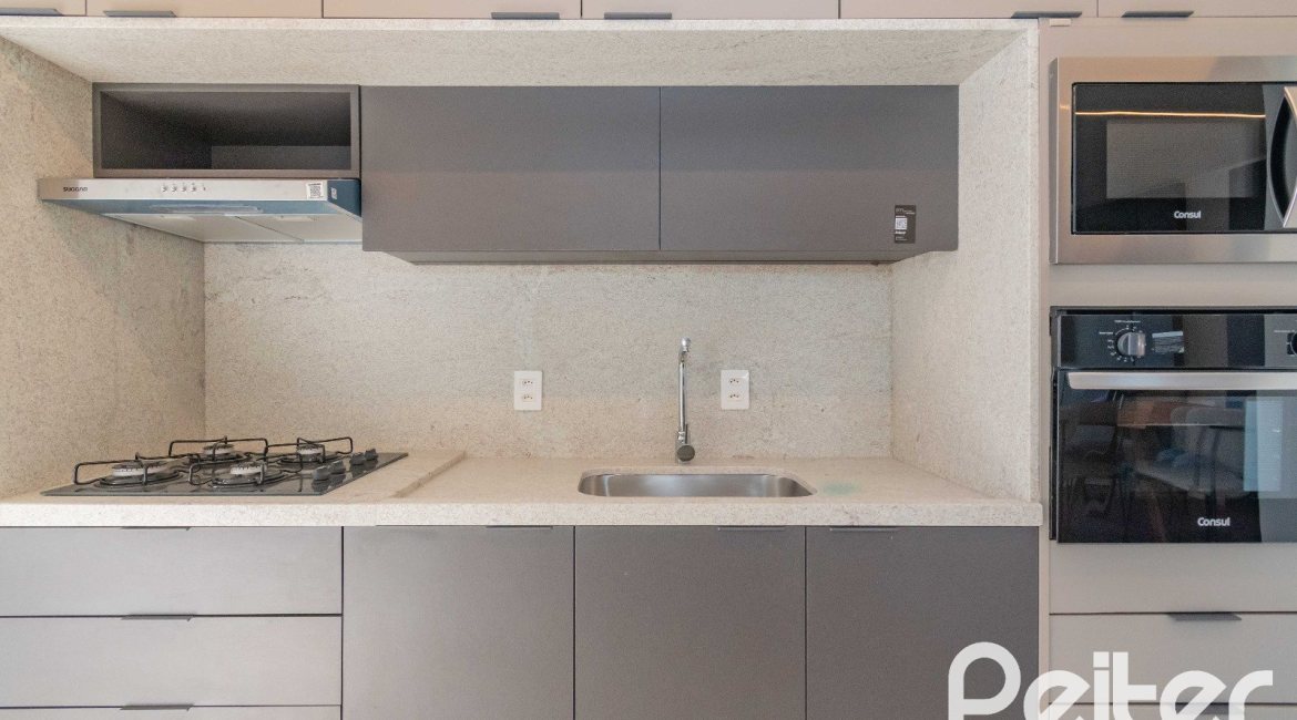 Apartamento à venda com 82m², 3 dormitórios, 1 suíte, 2 vagas, no bairro Tristeza em Porto Alegre